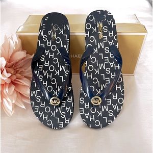 Michael Kors Logo Navy Flip Flops SZ 8M